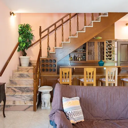 Villa Sterna Lutráki